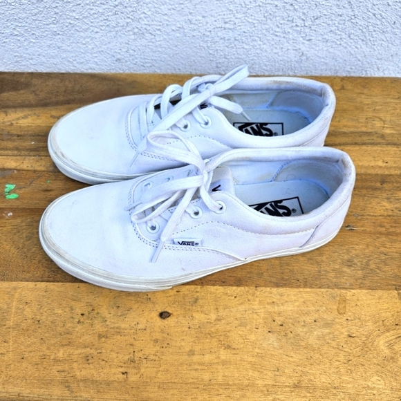 Vans Women's Lace-Up Shoes Size 7 - Picture 3 of 16